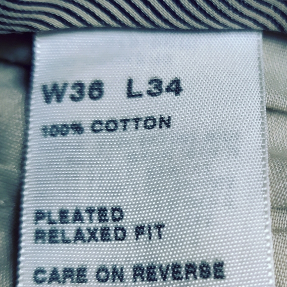 3 Pair bundle of Dockers Khacki slacks 36W x 34L - Picture 4 of 8